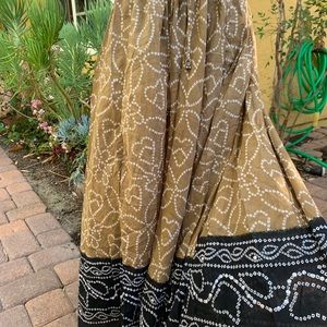 Light flowy Indian skirt